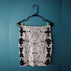 H&M Whimsigoth Black and White Graphic Lace Print Pencil Skirt